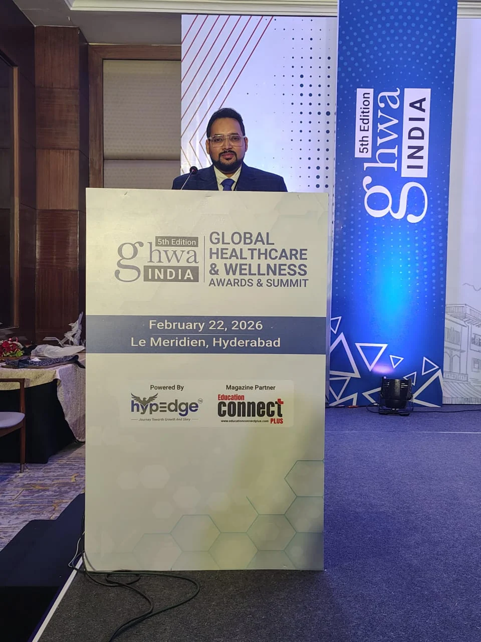 Dr. Ashwin Kumar Pal speaking at a healthcare awards summit