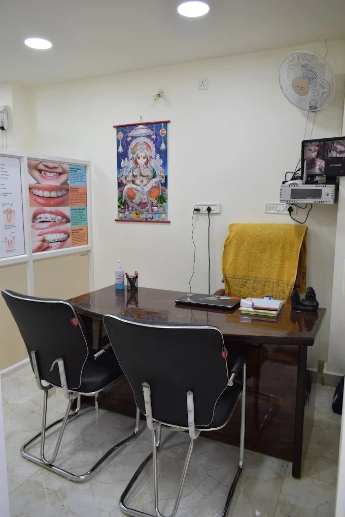 Consultation room at Dr. Ashwin's Tooth Booth